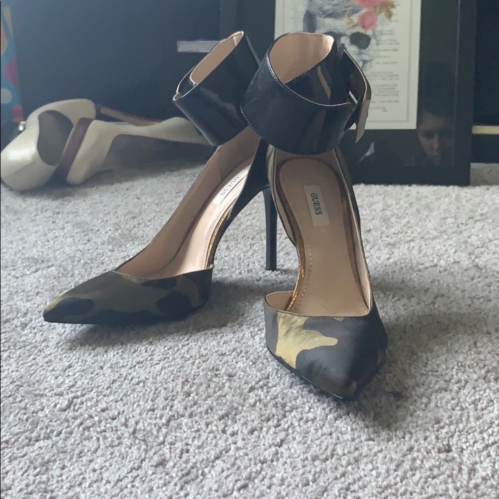 Guess heels